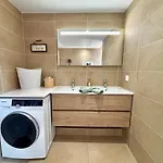 Neuf T3 En Hyper Centre, Clim, Parking Apartament *